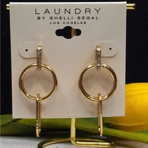 Laundry by Shelli Segal Gold Link Drop Earrings
 2 inch approx